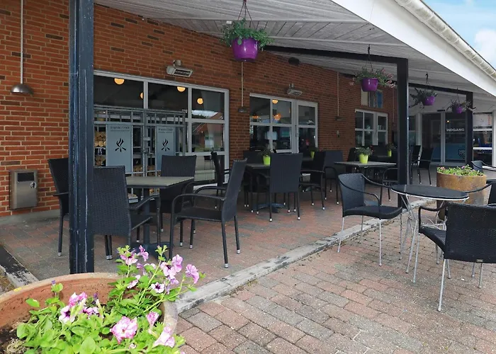 4 Person On A In 度假居 *